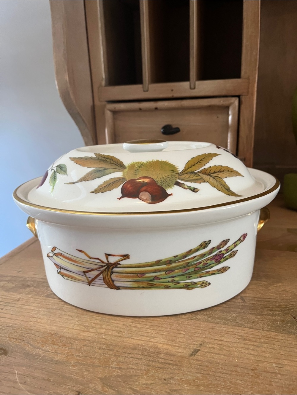 Royal Worcester “Evesham Gold” Covered Casserole Dish Oval 22K Gold Trim
